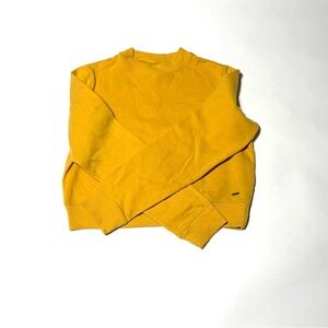 Hollister Woman’s Vibrant Yellow Mustard Winter or Fall Cropped Sweater Size M